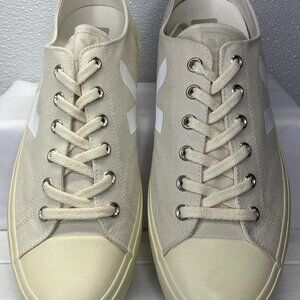 Veja Wata II Low Canvas Sneakers Men’s 12 Tan Cream